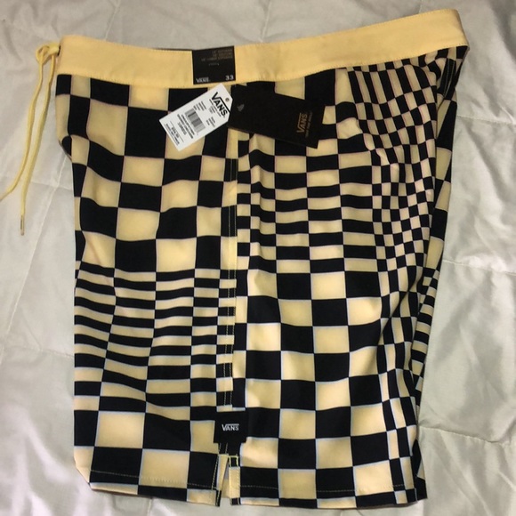 VANS NEW BOARDSHORTS SKEWED CHECKER MENS 33 WAIST ANTIQUE WHITE POCKET 18 in. - Picture 4 of 8